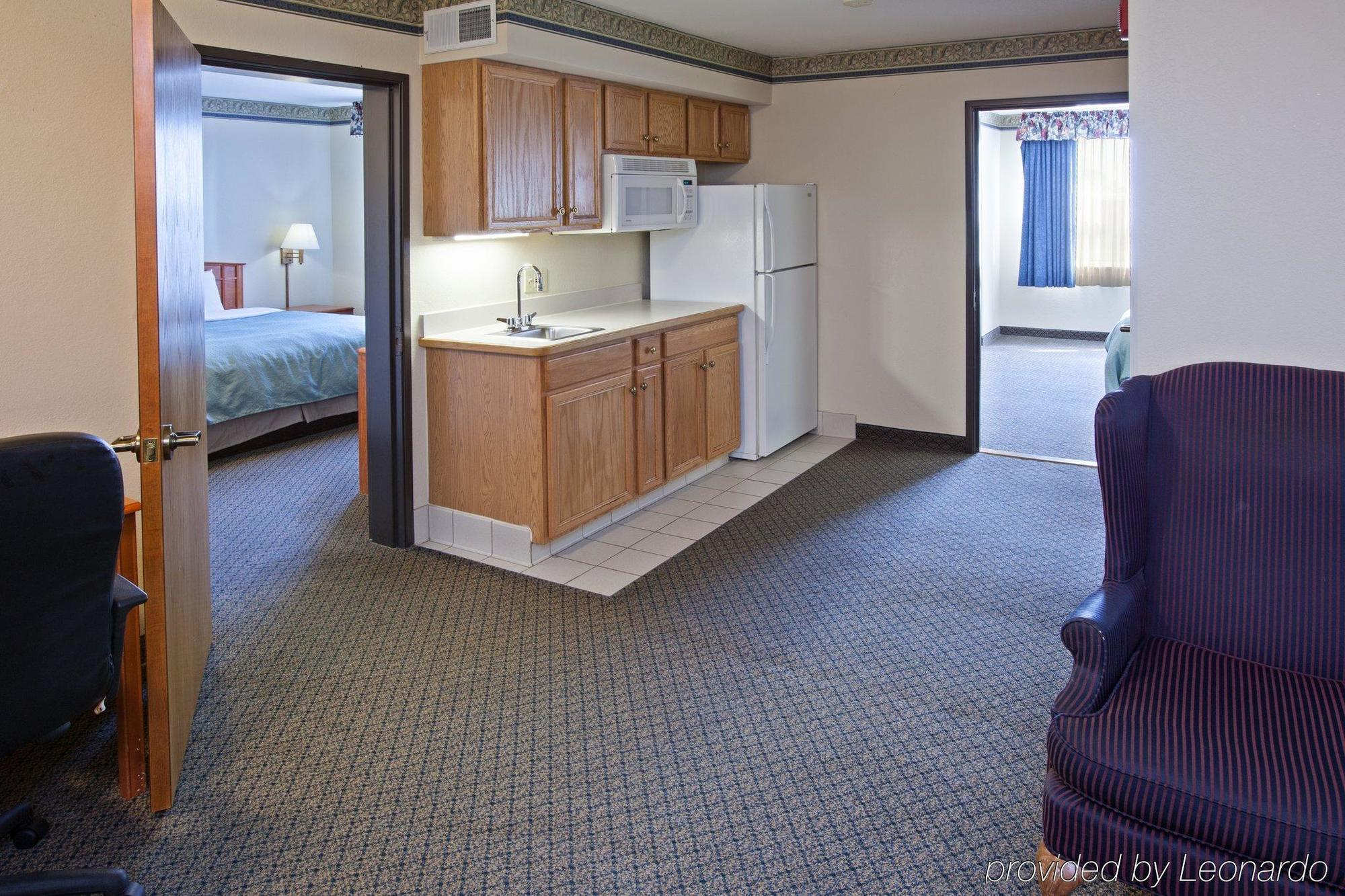 Country Inn & Suites By Radisson, Lansing, Mi Ruang foto
